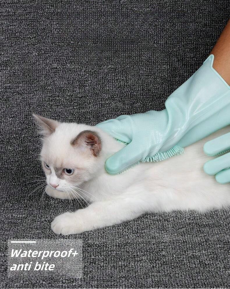 Pet Grooming Glove for Dogs & Cats - Bathing, Shampoo, Hair Removal & Scrubber
