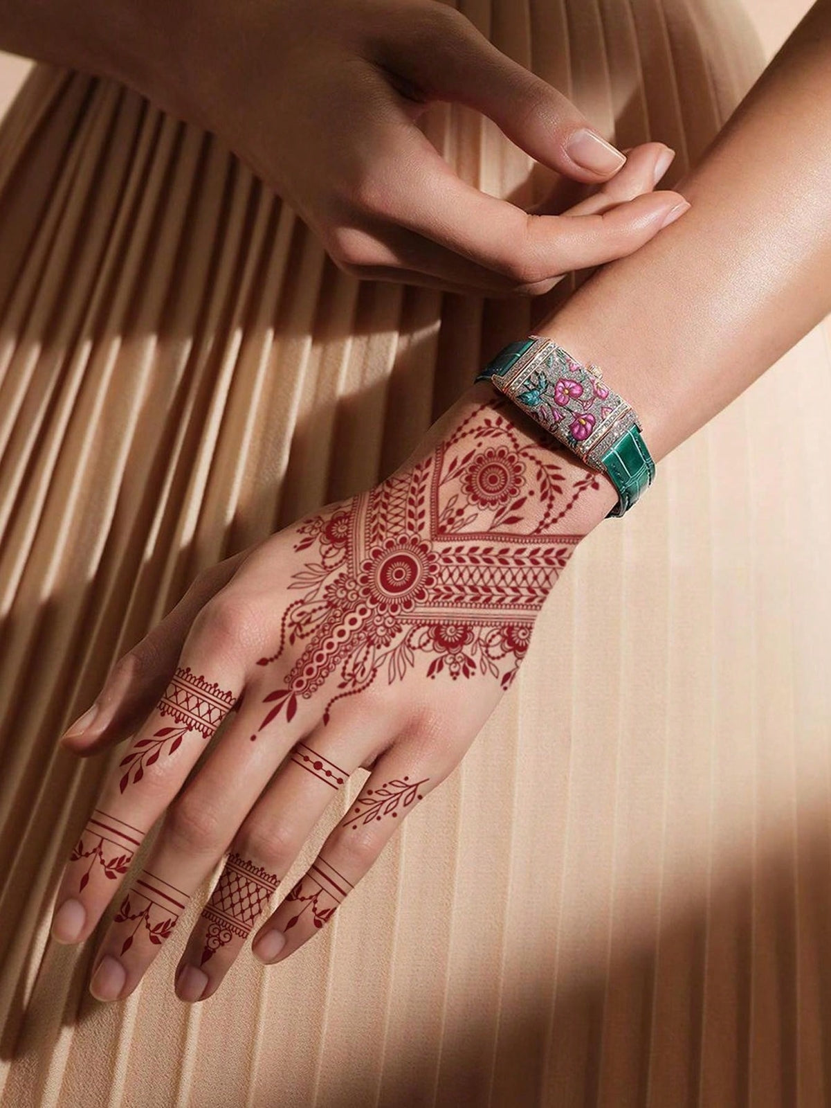 4 Sheets Brown Flower Pattern Henna Temporary Tattoo Stickers Waterproof UK