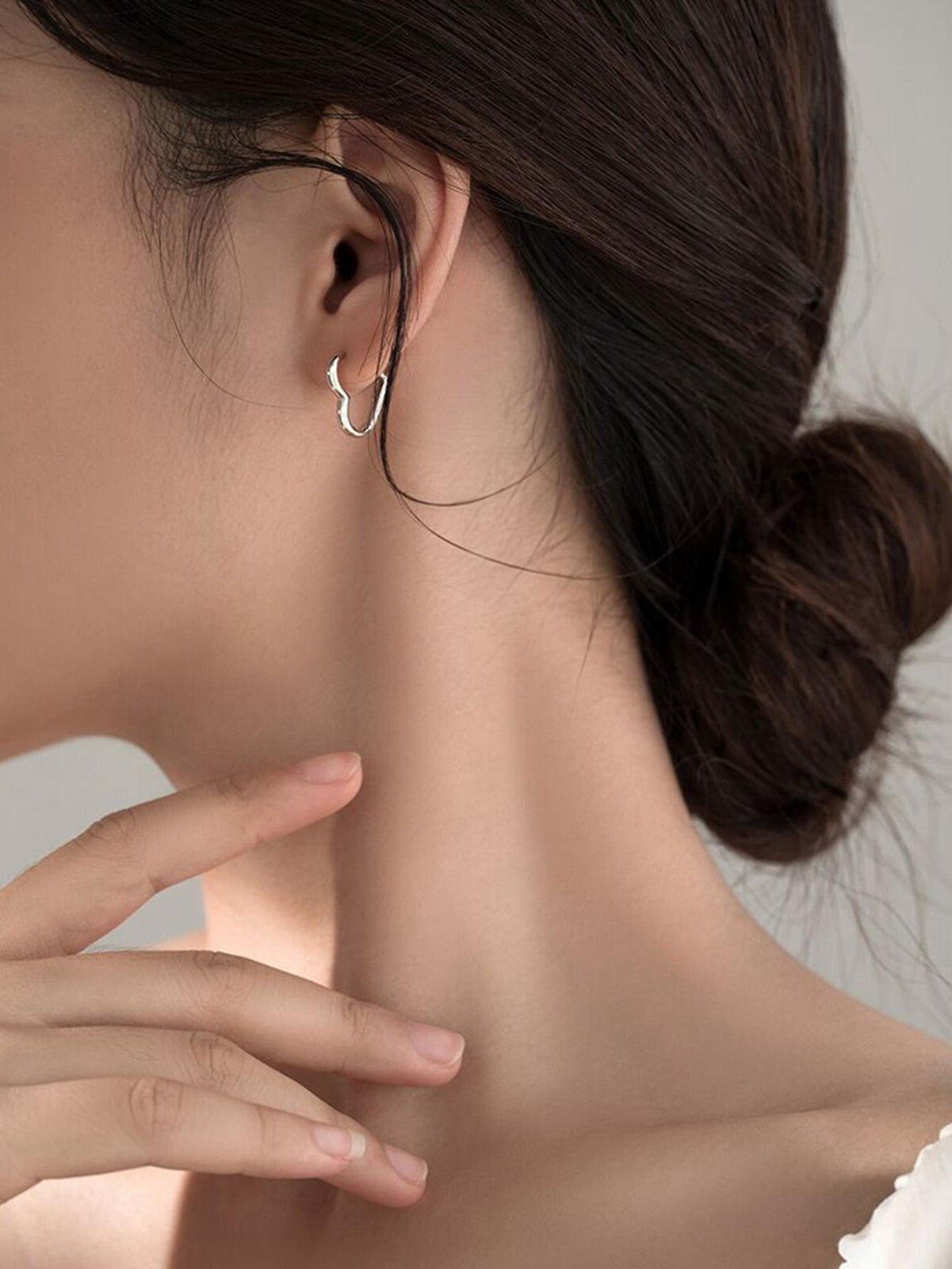 Heart Design Hinged Hoop Silver Earrings Women Jewelery